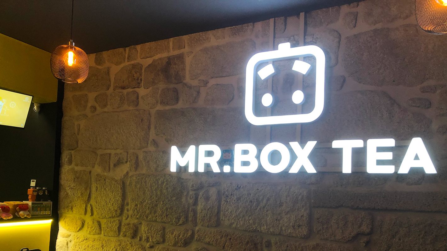cf-projetos-decoracao-montras-mr-box-tea-02